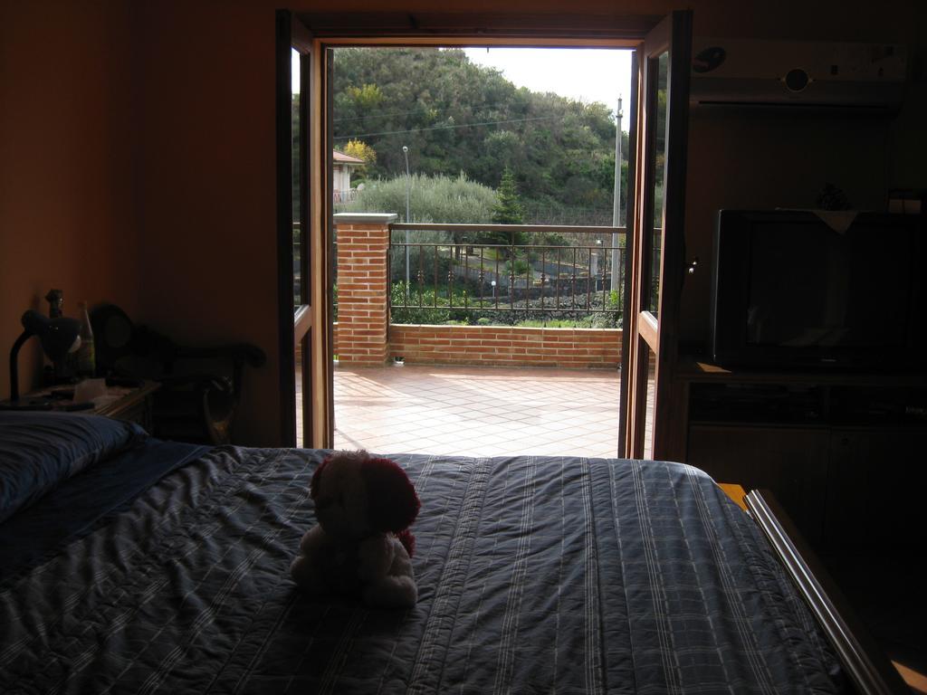 Villa Nina Trecastagni Bilik gambar